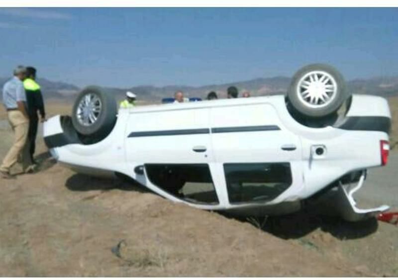 واژگونی یکدستگاه خودروی تندر۹۰ در جاده محور ایلام _ ملکشاهی حادثه آفرید