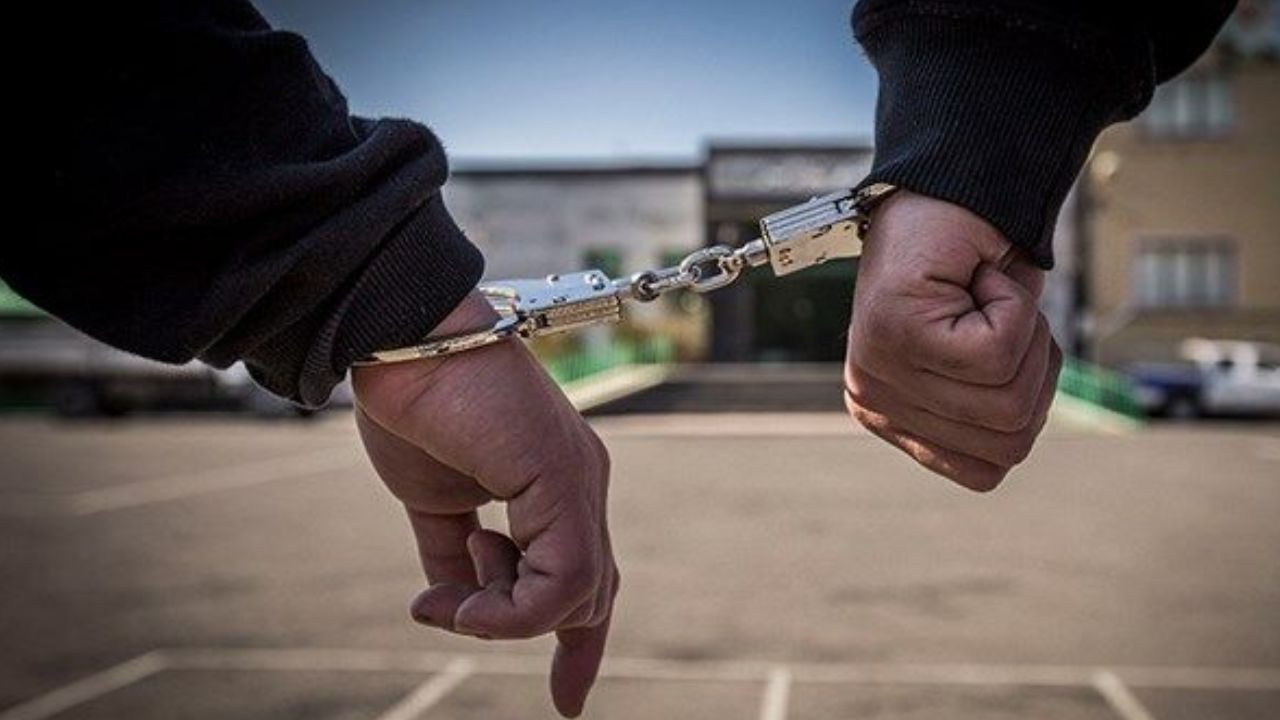 سارق کابل‌های مخابراتی در ایوان دستگیر شد