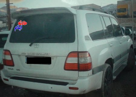 خودروی تویوتا لندکروز با پلاک جعلی در ایلام توقیف شد+عکس
