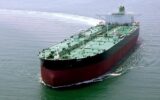 قدرت‌نمایی ایران با تحویل نفتکش غول پیکر به ونزوئلا/ ۲ نفتکش دیگر در راه است