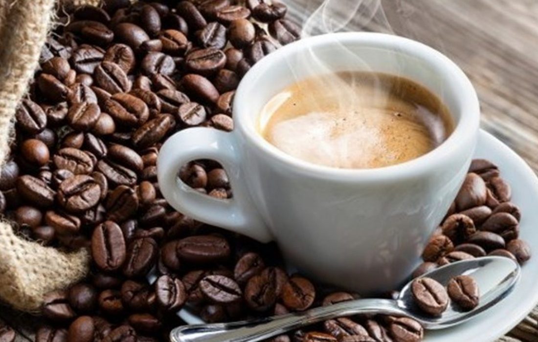 نوشیدن قهوه مفید است یا مضر؟
