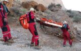 نجات فرد گرفتار شده در ارتفاعات روستای «زنجیره علیا» چرداول