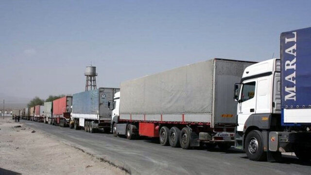 مرز تجاری مهران برای صادرات کالا باز شد