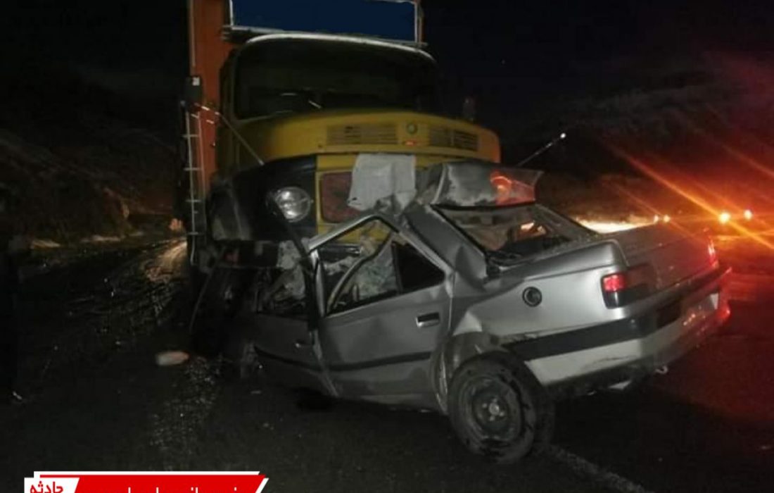 تصادف هولناک کامیون با خودرو سواری در ایلام فاجعه آفرید