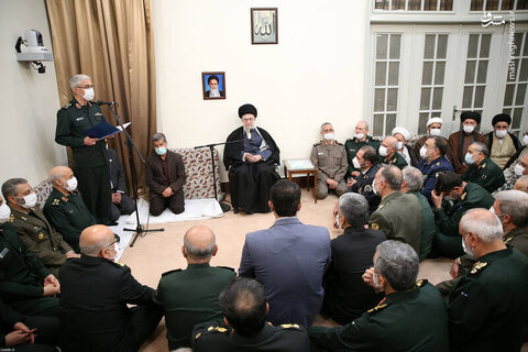 به هیچ حدی از پیشرفت قانع نباشید و بدون توقف جلو بروید
