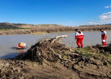 سه شهروند دره شهری گرفتار در رودخانه سیمره نجات یافتند