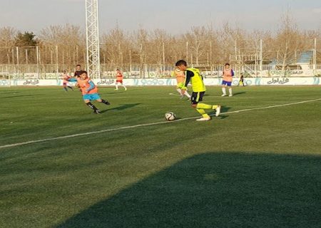 برگزاری مسابقات مینی فوتبال محلات در ایلام