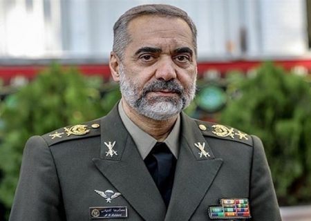 واکنش وزیر دفاع به سرقت نفت ایران و تخلیه آن توسط آمریکا
