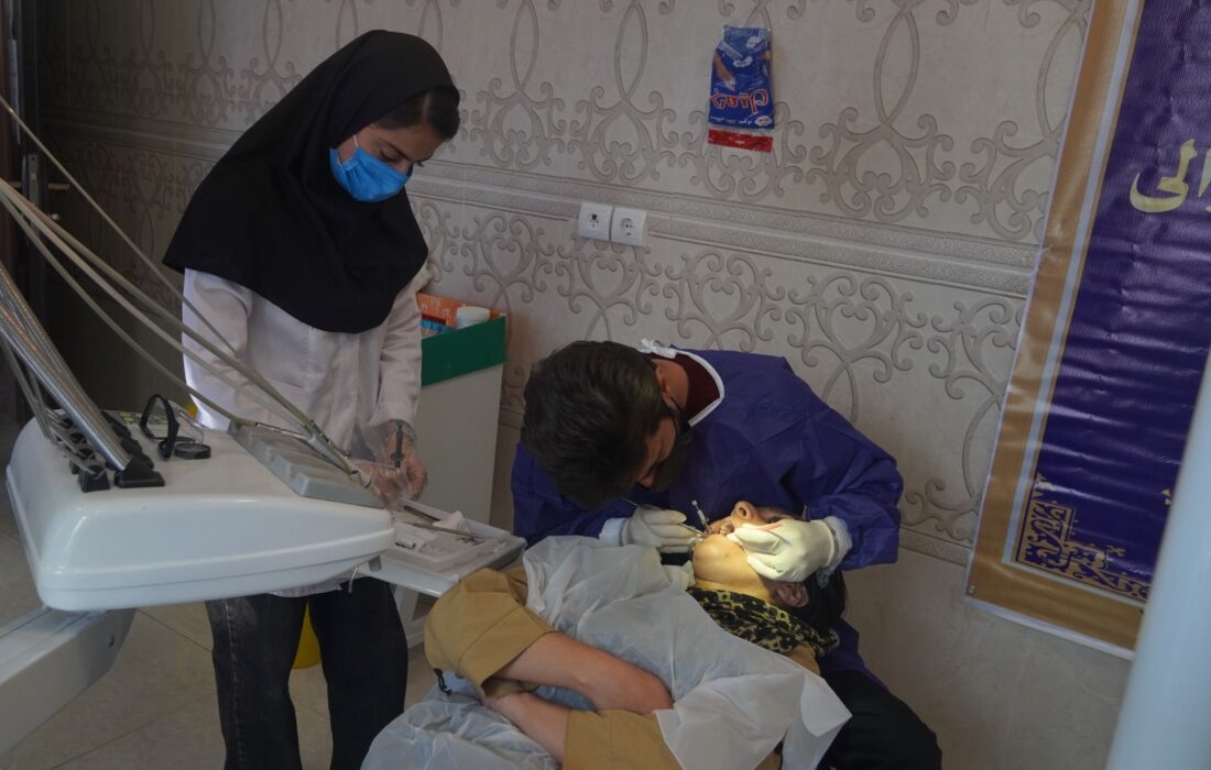 خدمت بیمنت جهادگران ایلامی؛ از درمان دندان تا آموزش بهداشت