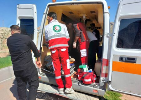 ۸ مصدوم در تصادف جاده‌ای محور مورموری به دهلران