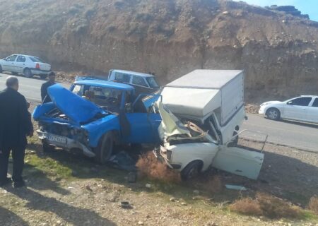 ۴ مصدوم در تصادف نیسان و پیکان وانت در محور هلیلان– شاه‌بداغ