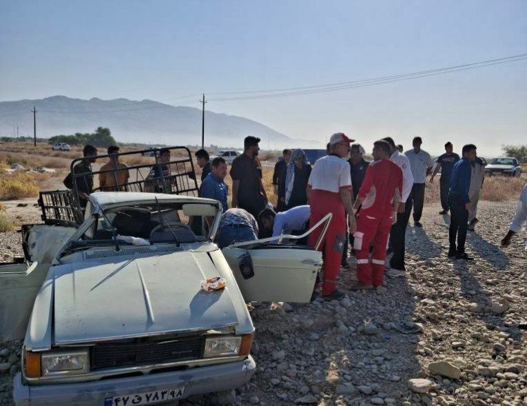 برخورد مرگبار اتوبوس با وانت‌پیکان در دهلران/ ۲ نفر جان باختند
